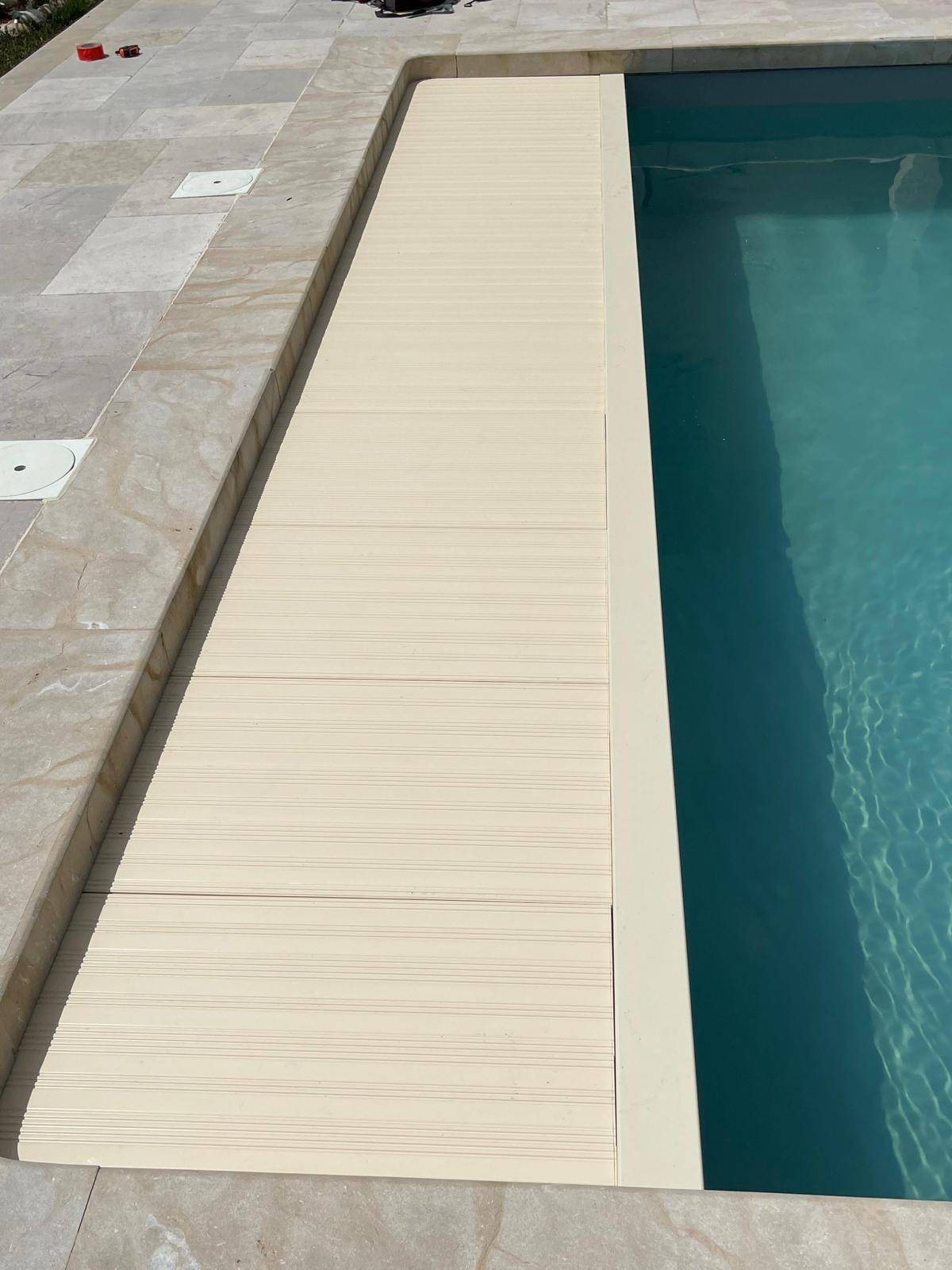 Pisciniste pour construction piscine parpaing prête à plonger à Martignas sur Jalle en Gironde