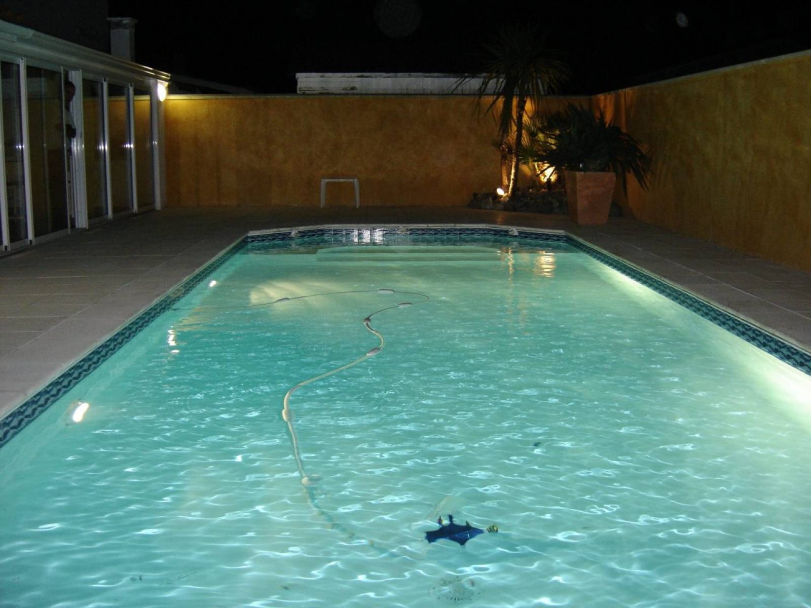 Tarif pour remonter le fond d'une piscine traditionnelle en béton Lège Cap ferret