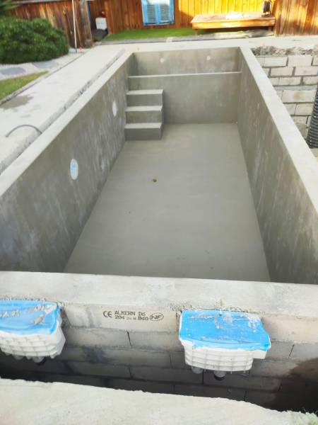 Piscine maçonnée par DE MELO PISCINES en Gironde