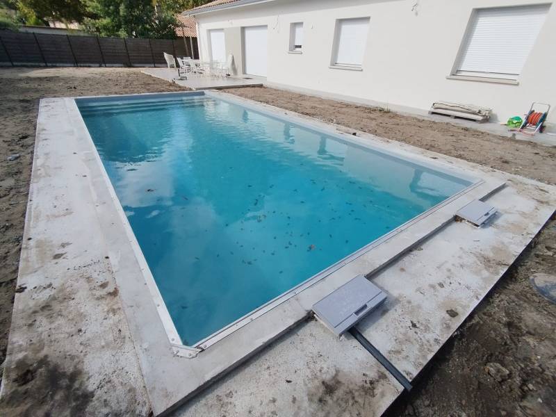 PISCINE TRADITIONNELLE DE 9X4 M
