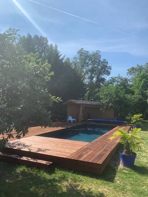 Piscine traditionnelle avec liner imprimé