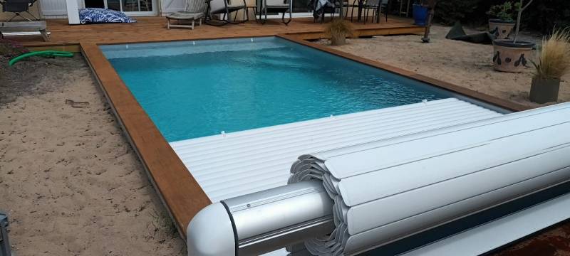 Piscine liner gris clair par DE MELO PISCINES