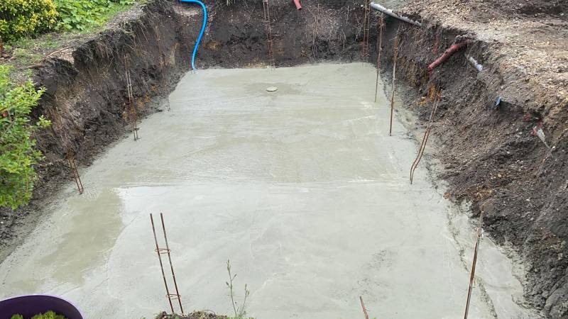 radier de piscine traditionnelle