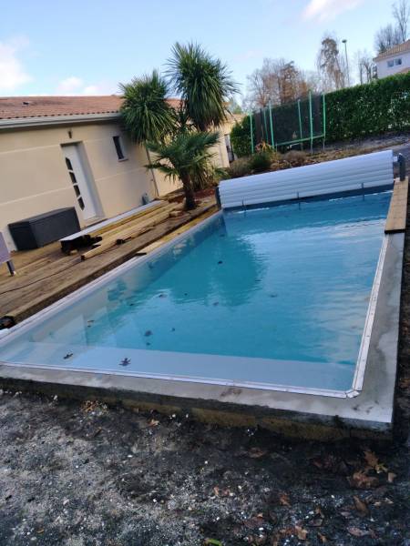 Piscine en agglos, proche de Bordeaux