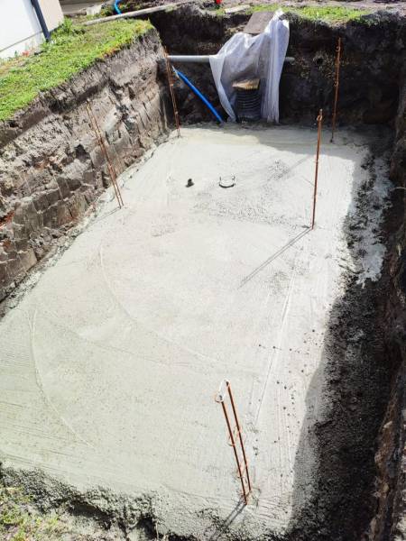 Construction d'une piscine maçonnée de moins de 10 m², sur la commune de Saint Jean d'illac proche de Bordeaux