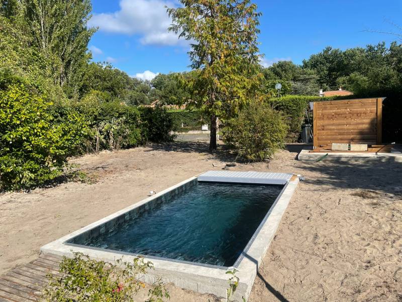 Un projet économique et de qualité, réalisé par DE MELO PISCINES proche de Bordeaux.