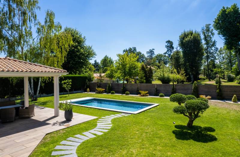 Constructeur traditionnelle de piscine en GIRONDE 