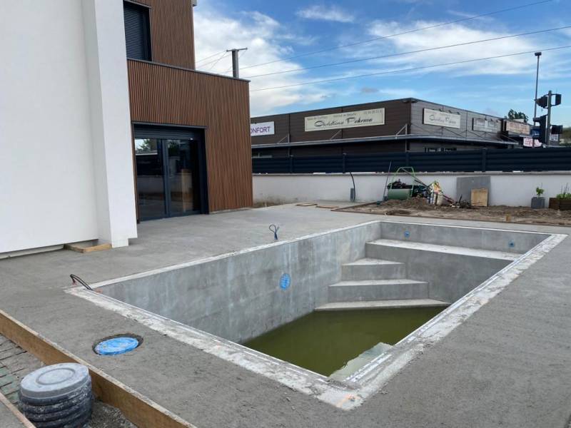 Piscine structure maçonnée parpaing à Bordeaux