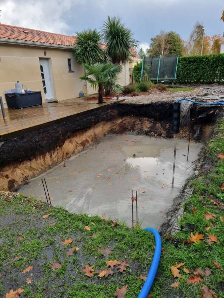 Radier de piscine maçonnée, sur Pessac